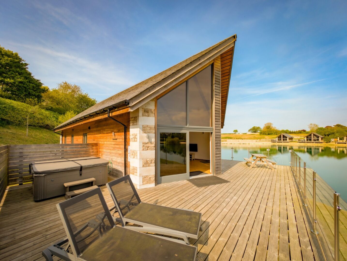 4 Bedroom Lodge For Sale Twin Lakes